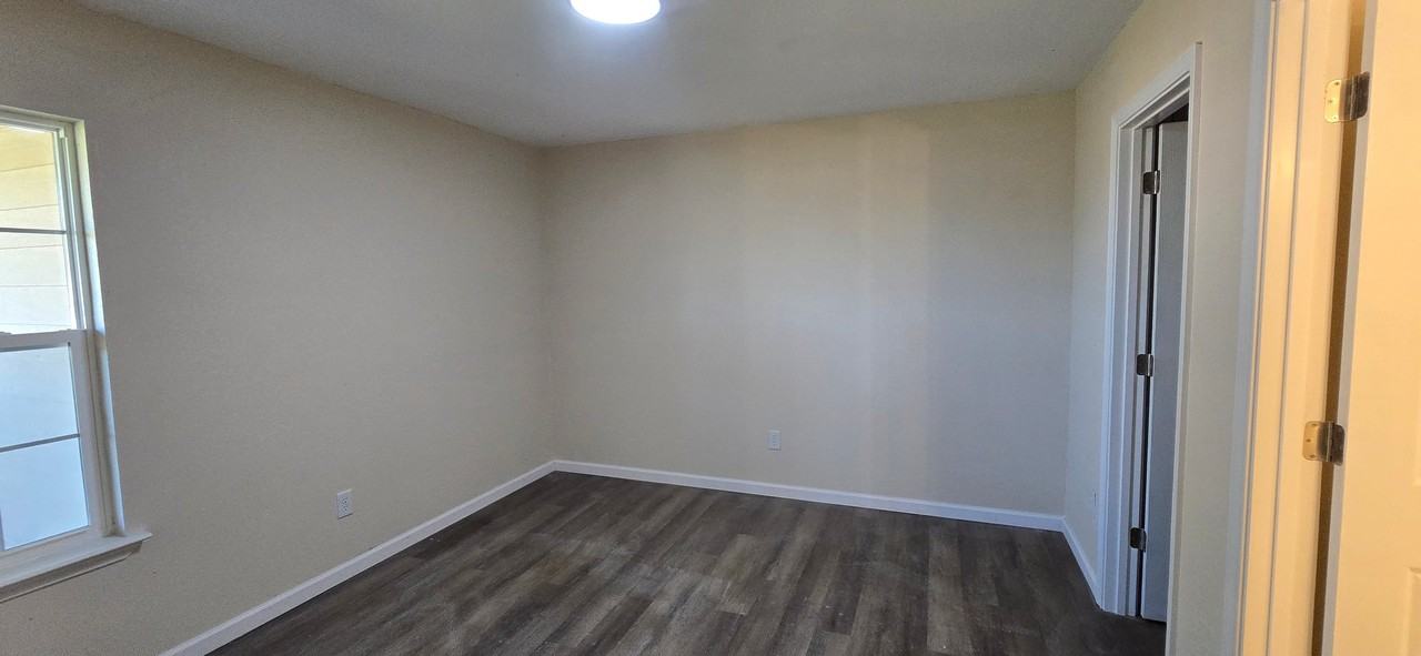 701 Chaparral Cir - Photo 4 of 7