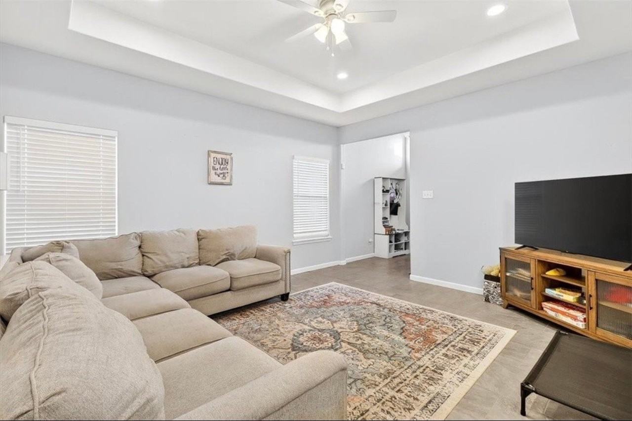 6402 Williams Dr #A - Photo 5 of 23
