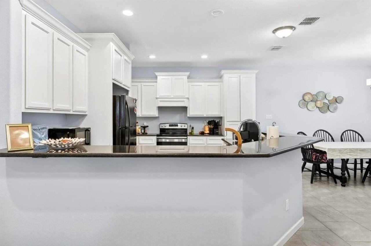 6402 Williams Dr #A - Photo 6 of 23