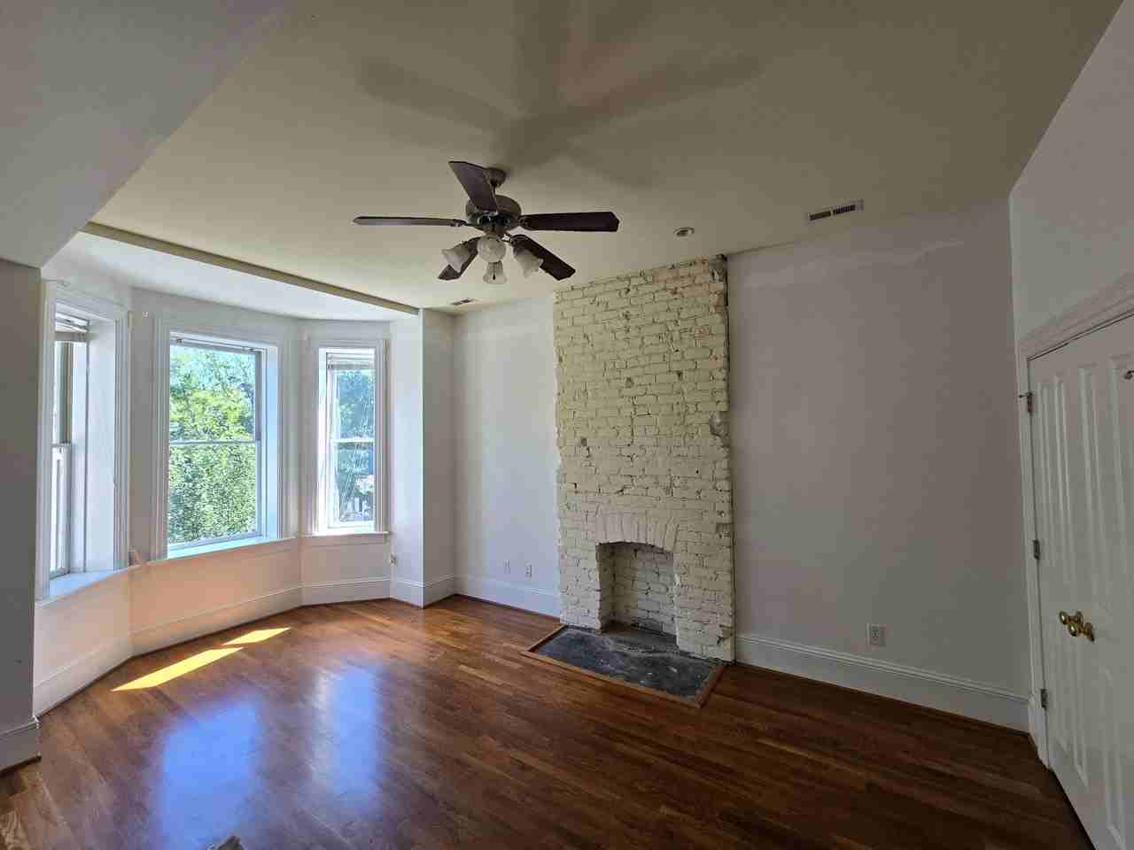 1415 Grove Ave #A - Photo 7 of 12