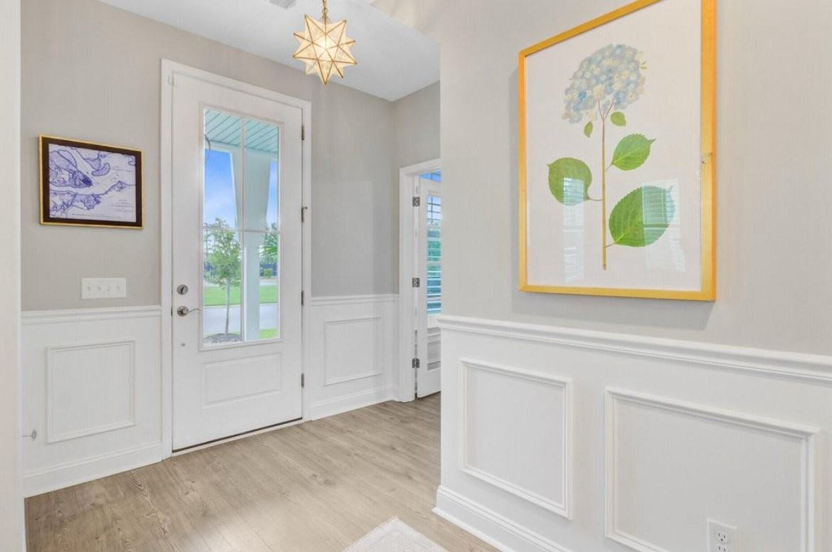 176 Midtown Ave - Photo 3 of 18