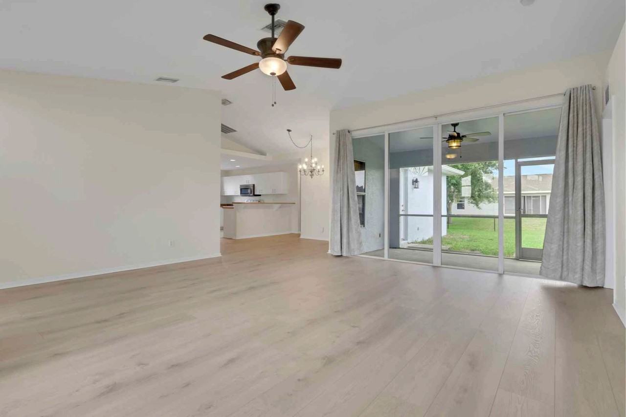 2124 Nw 18th Ave - Photo 4 of 21