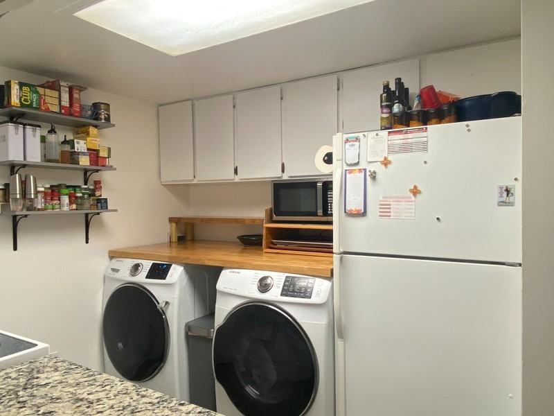 348 N Redwood Rd #B - Photo 7 of 16