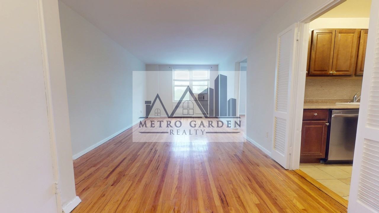 66-15 Thornton Place #4E - Photo 4 of 30