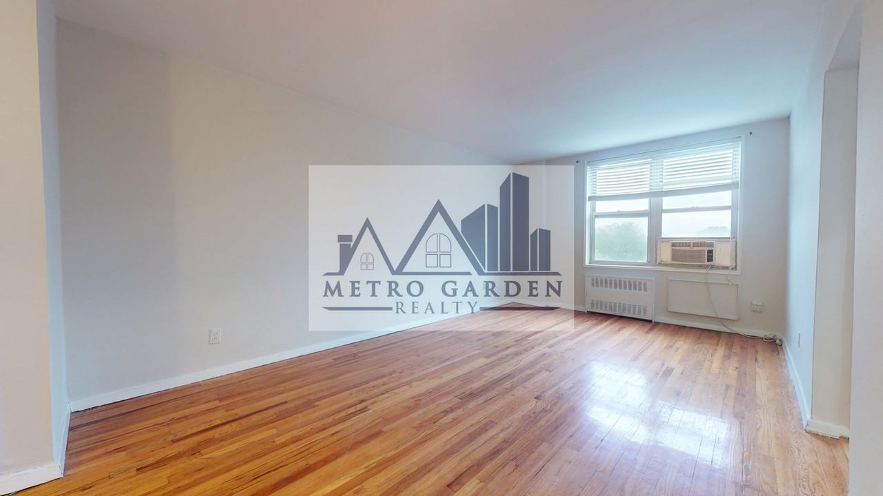 66-15 Thornton Place #4E - Photo 5 of 30