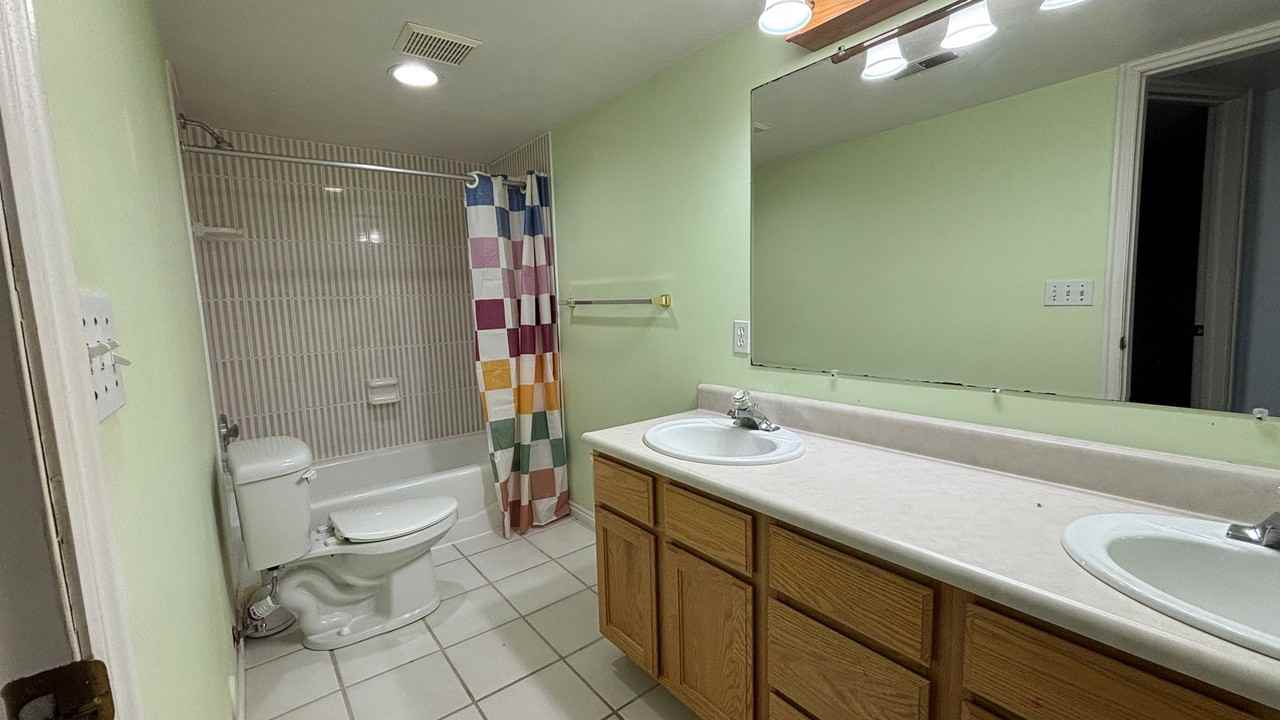 873 Se - Photo 3 of 12