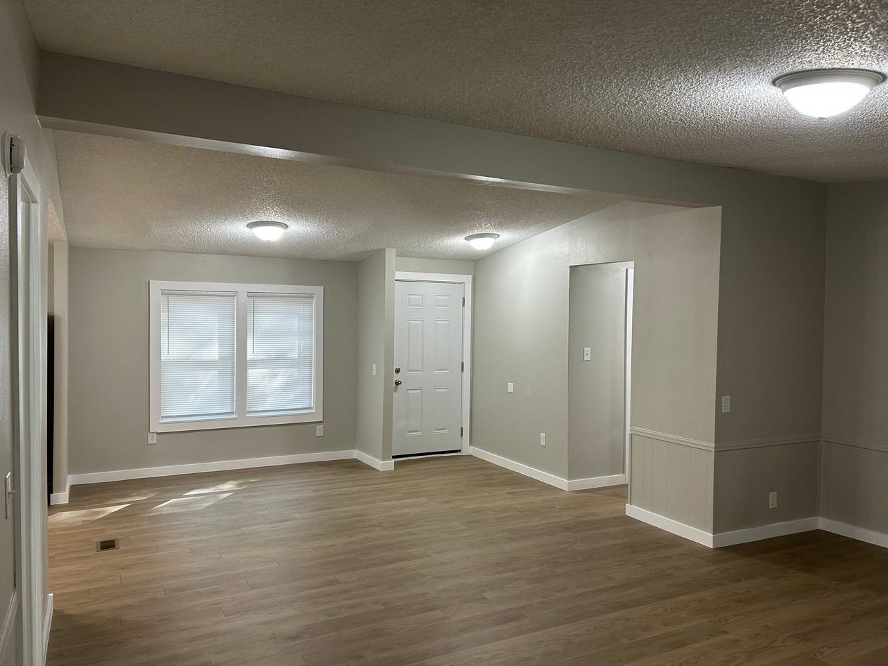 1158 S Collyge Ave - Photo 6 of 8