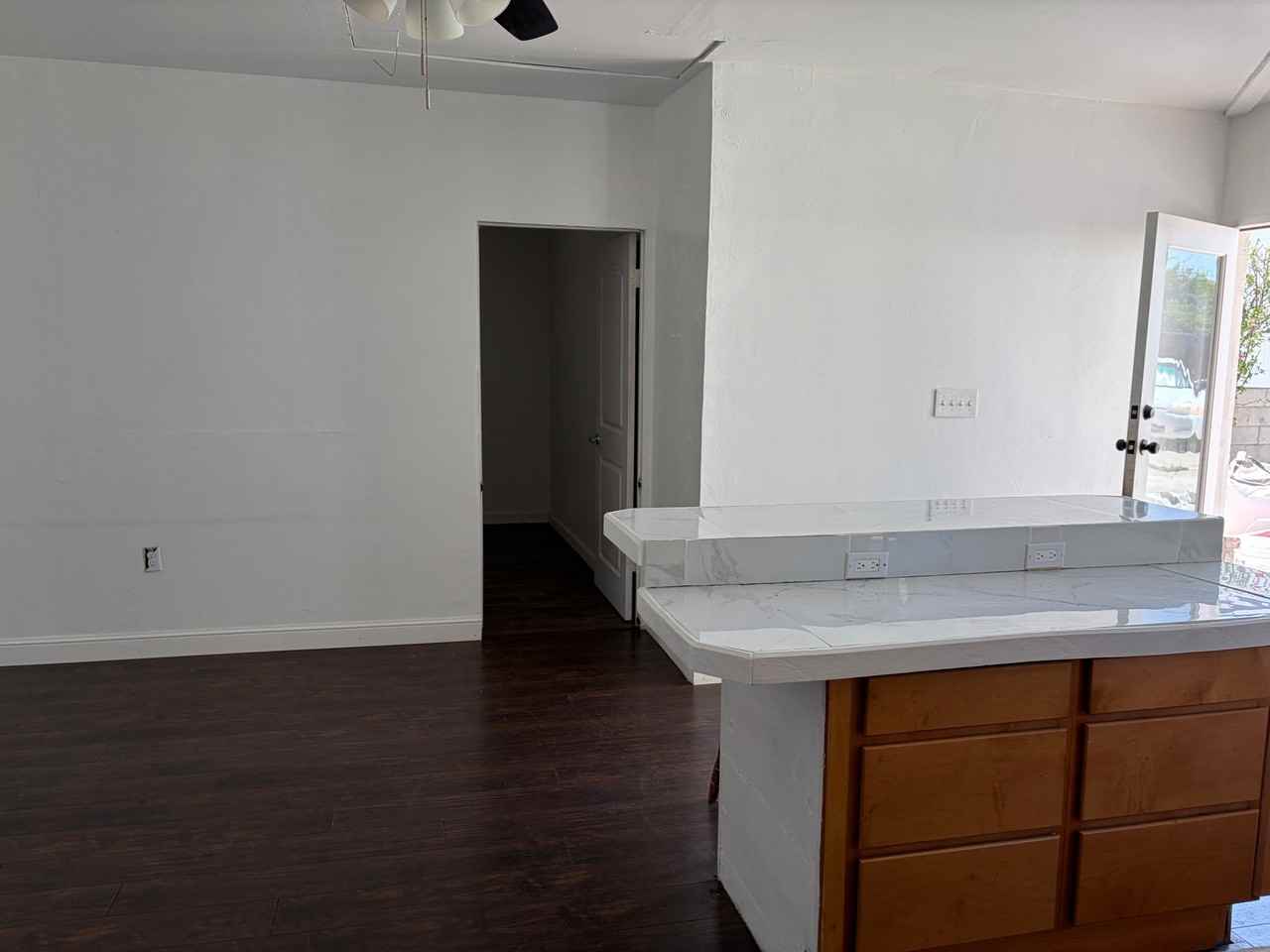 864 Farr Ave #B - Photo 3 of 14