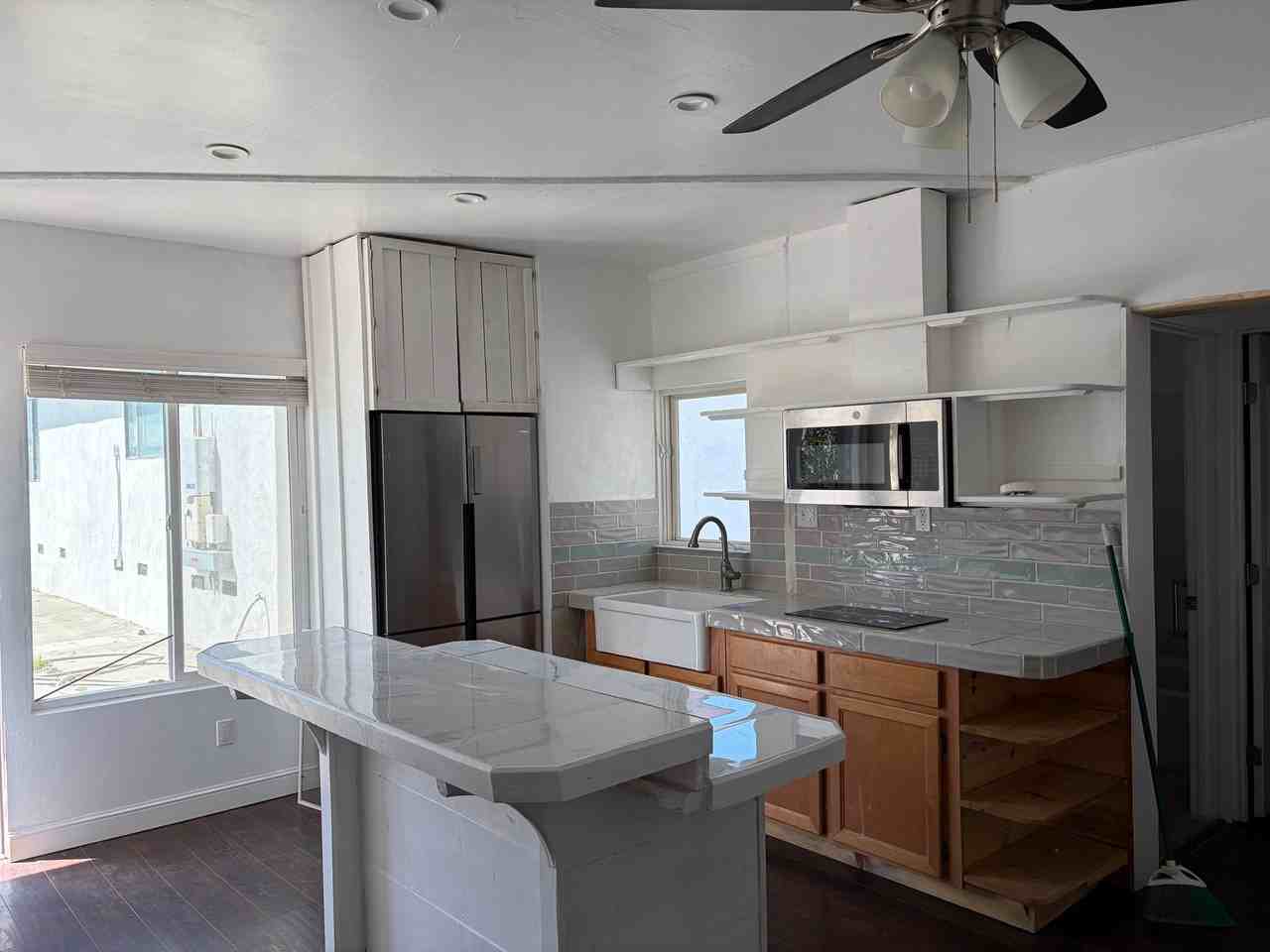 864 Farr Ave #B - Photo 5 of 14