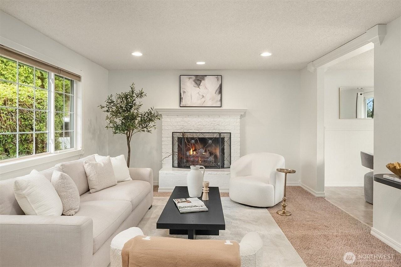 17615 Brook Blvd - Photo 3 of 14