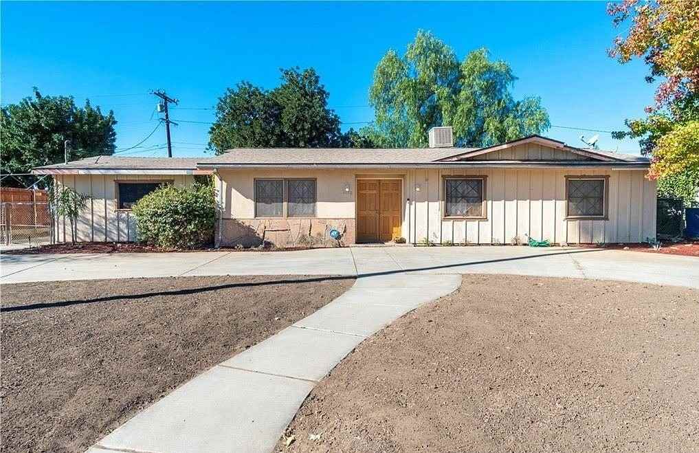 1030 Perrisito St - Photo 3 of 27
