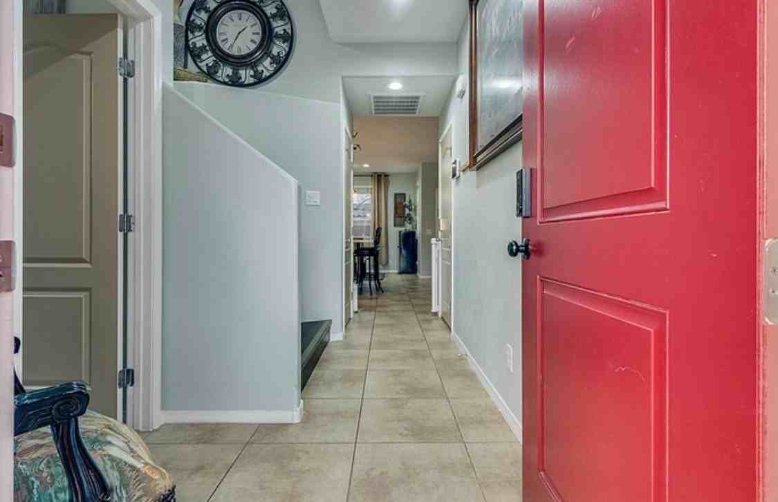 10625 Thor Mountain Ln - Photo 2 of 15