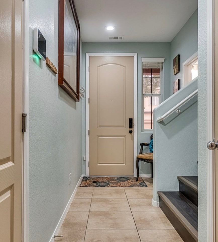 10625 Thor Mountain Ln - Photo 3 of 15