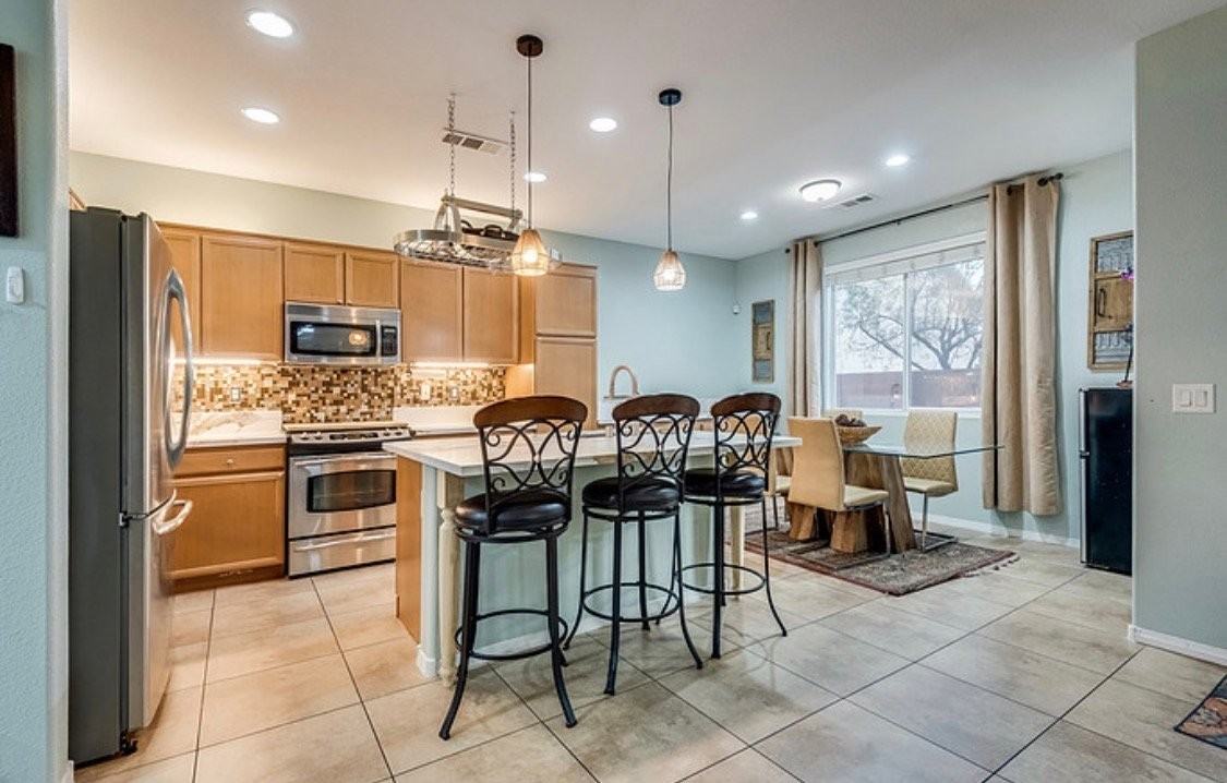 10625 Thor Mountain Ln - Photo 5 of 15