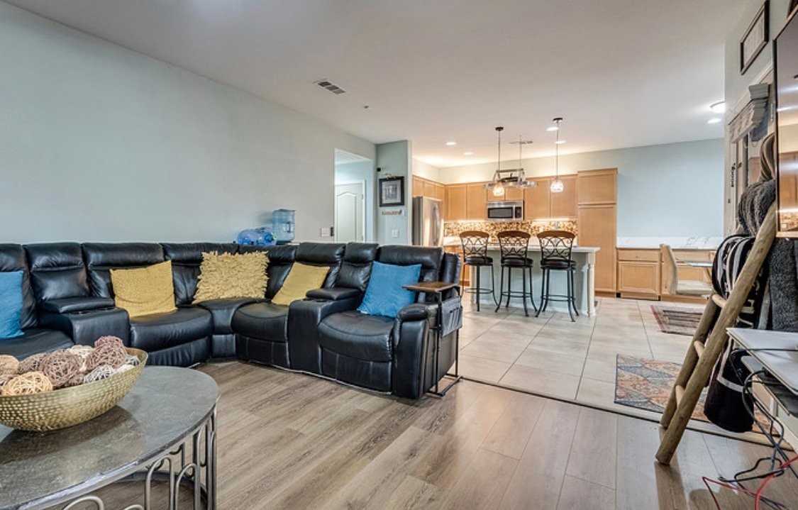 10625 Thor Mountain Ln - Photo 7 of 15