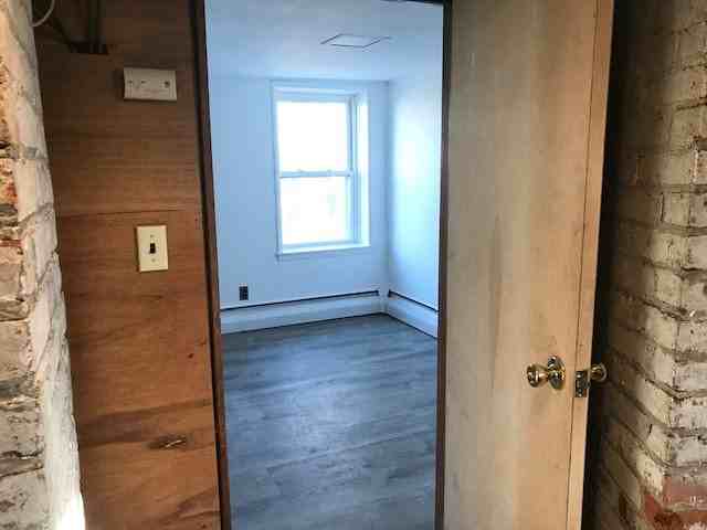 147 Astor Ave - Photo 5 of 8