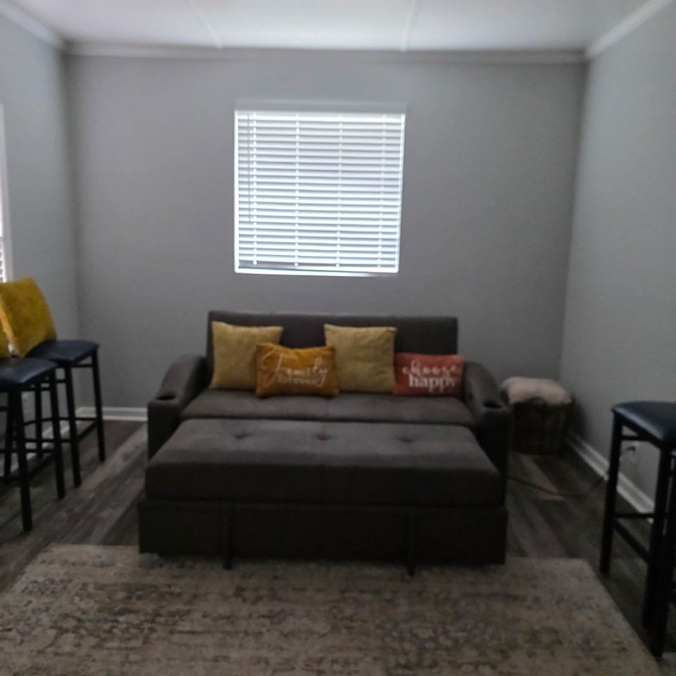 4529 Dixon Rd - Photo 4 of 10