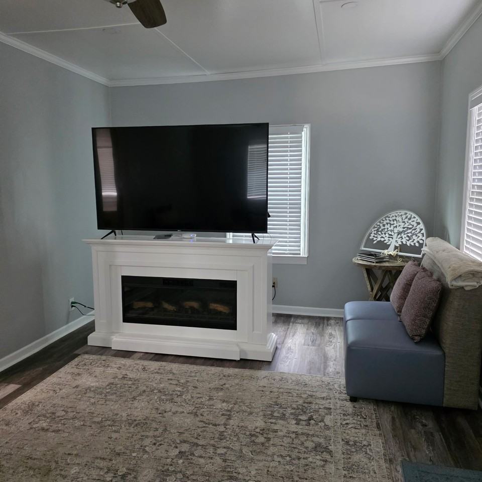 4529 Dixon Rd - Photo 5 of 10