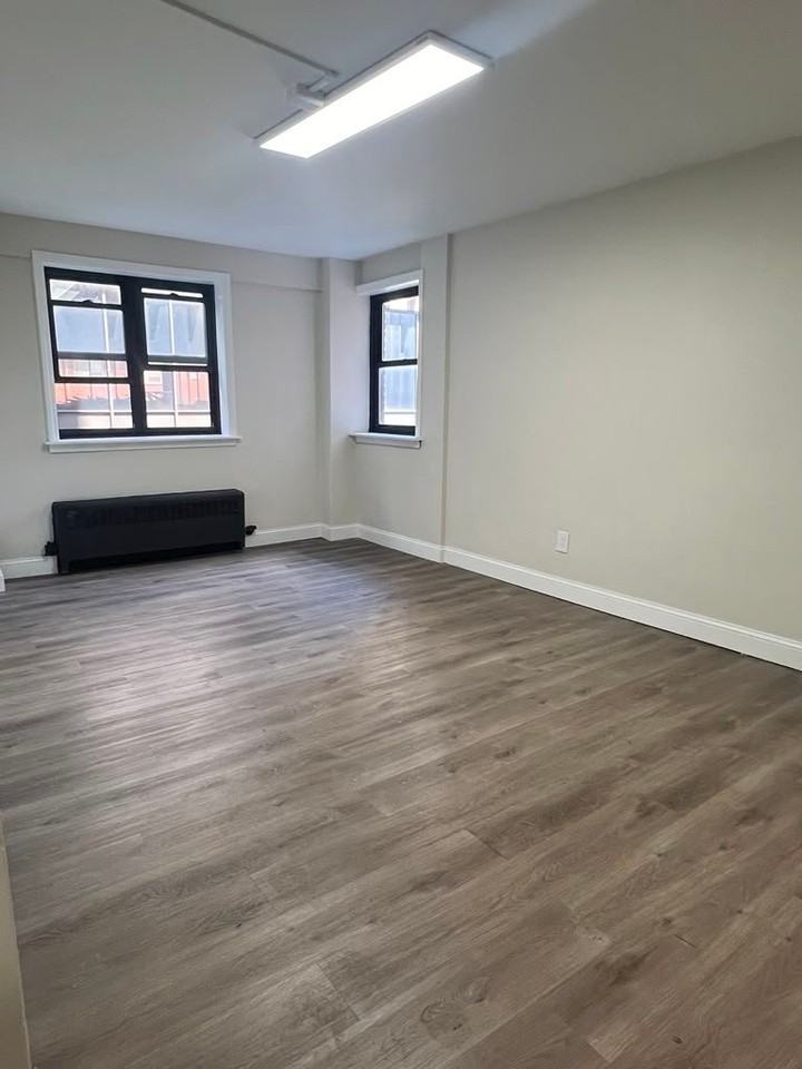 110 Washington St #6E - Photo 6 of 7