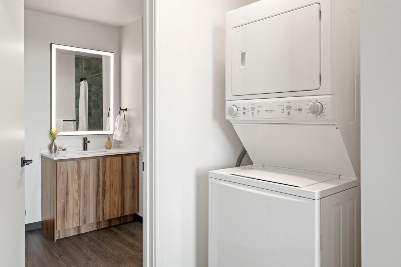148 N Ashland Ave - Photo 7 of 16
