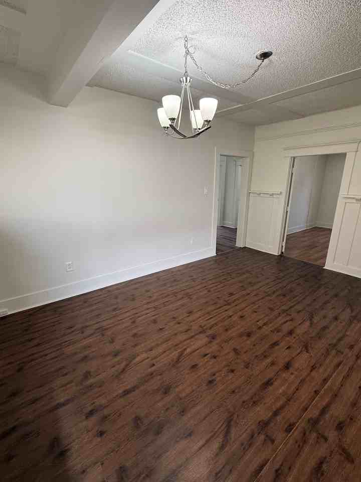 860 W 56th St - Photo 6 of 16