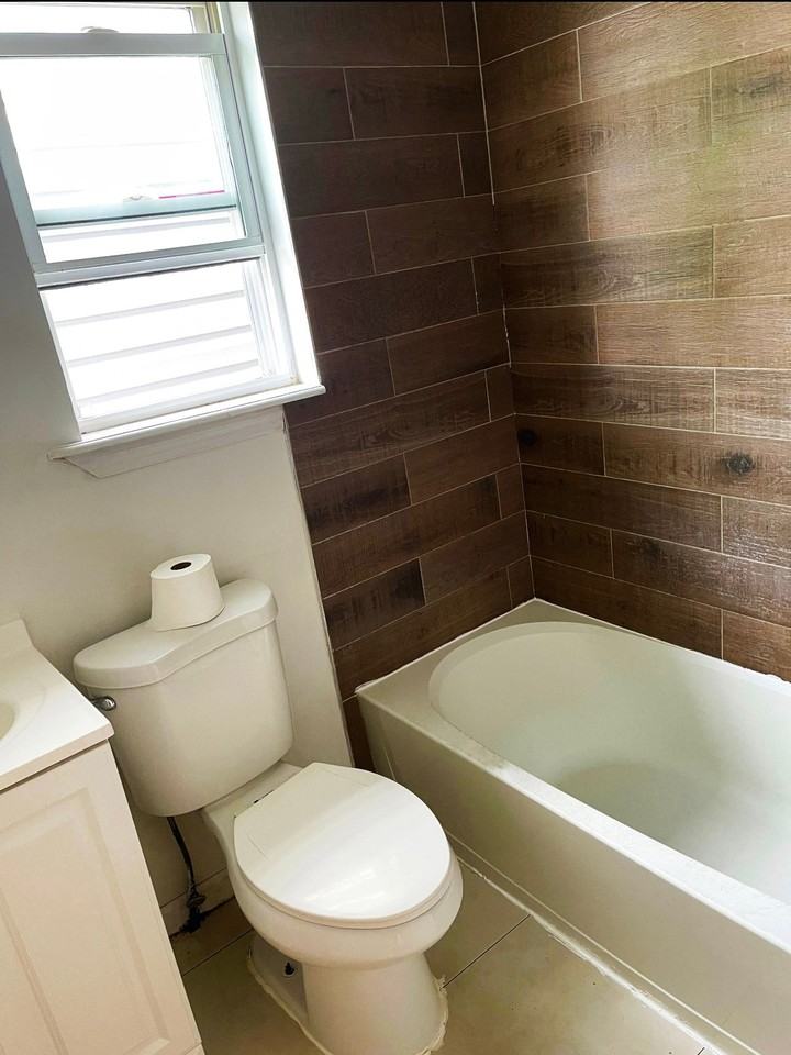 183 12th Ave #4 - Photo 4 of 4