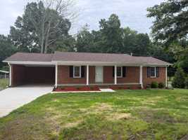 featured image of 1722 Maple Ln