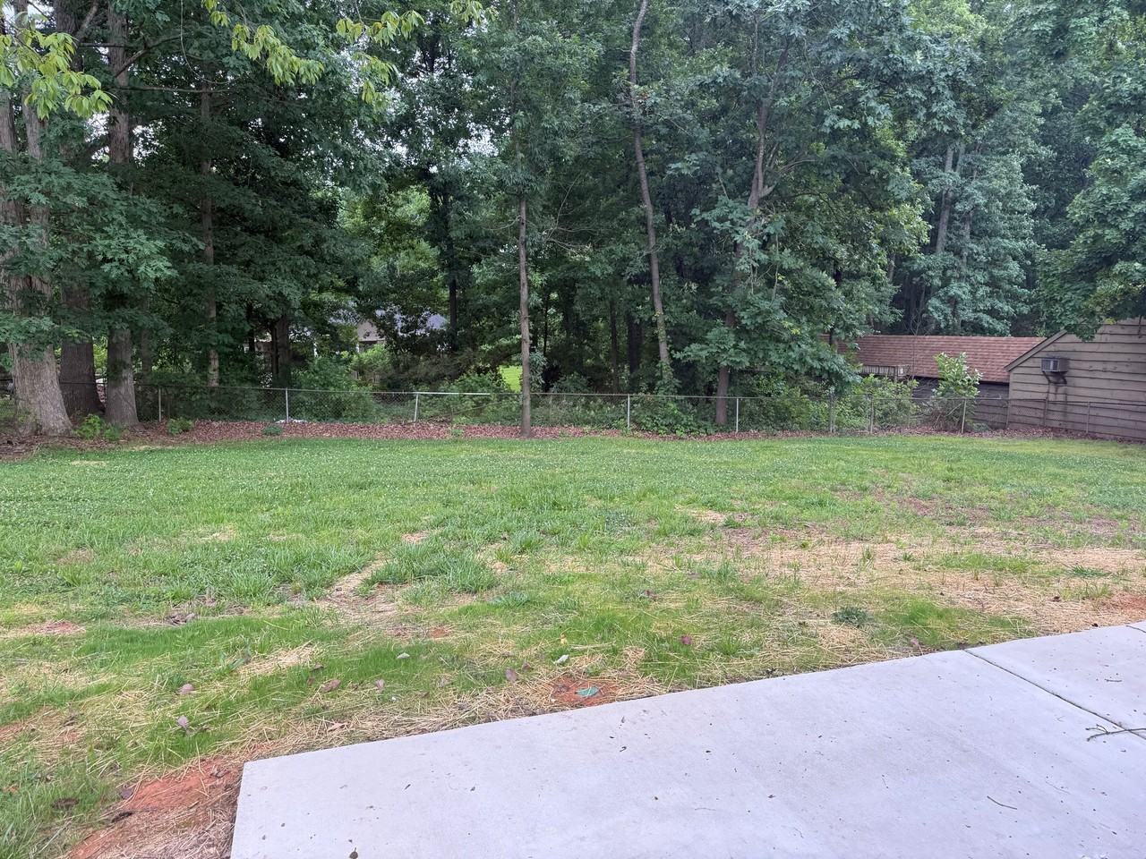 1722 Maple Ln - Photo 6 of 17