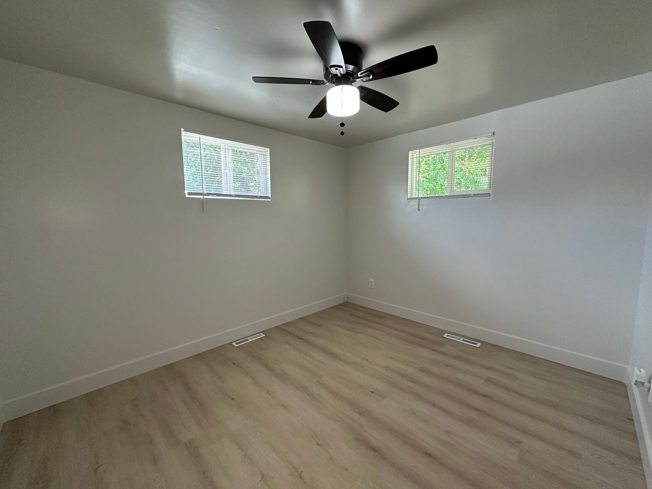 3440 S St #11 - Photo 7 of 10