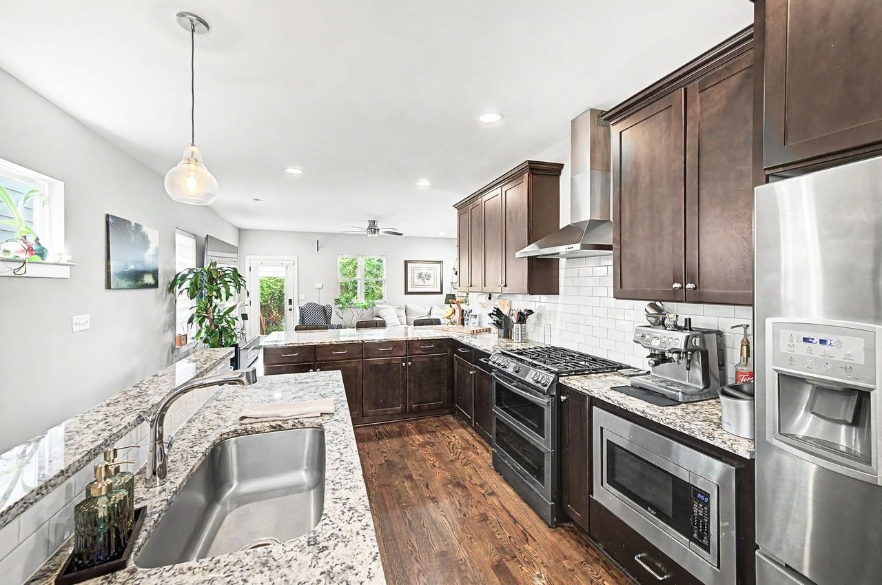 4808A Michigan Ave - Photo 3 of 20