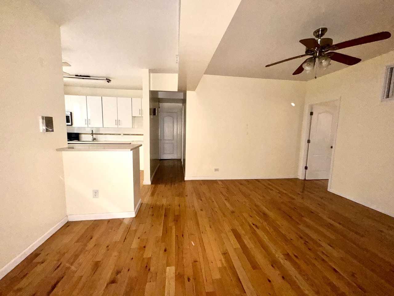 20 Crooke Ave #2 - Photo 3 of 18