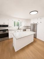 featured image of 107 Franklin St #1