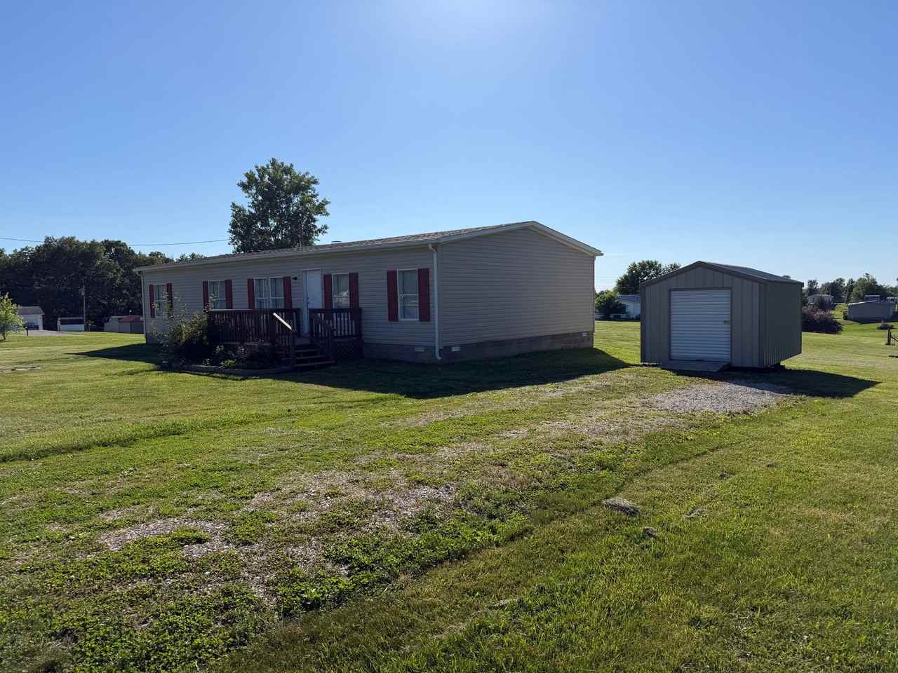 764 Medley Dr - Photo 2 of 14