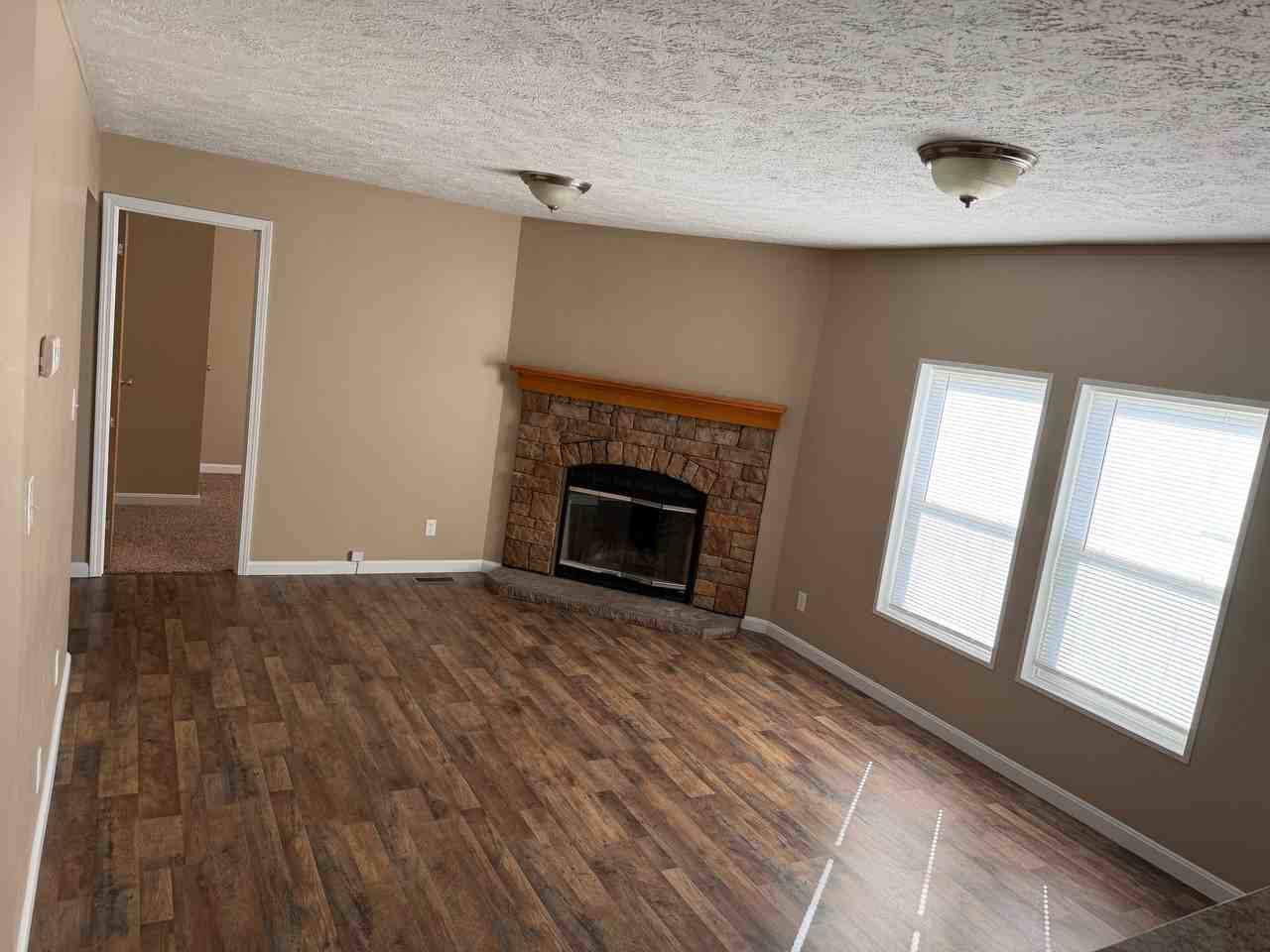 764 Medley Dr - Photo 4 of 14