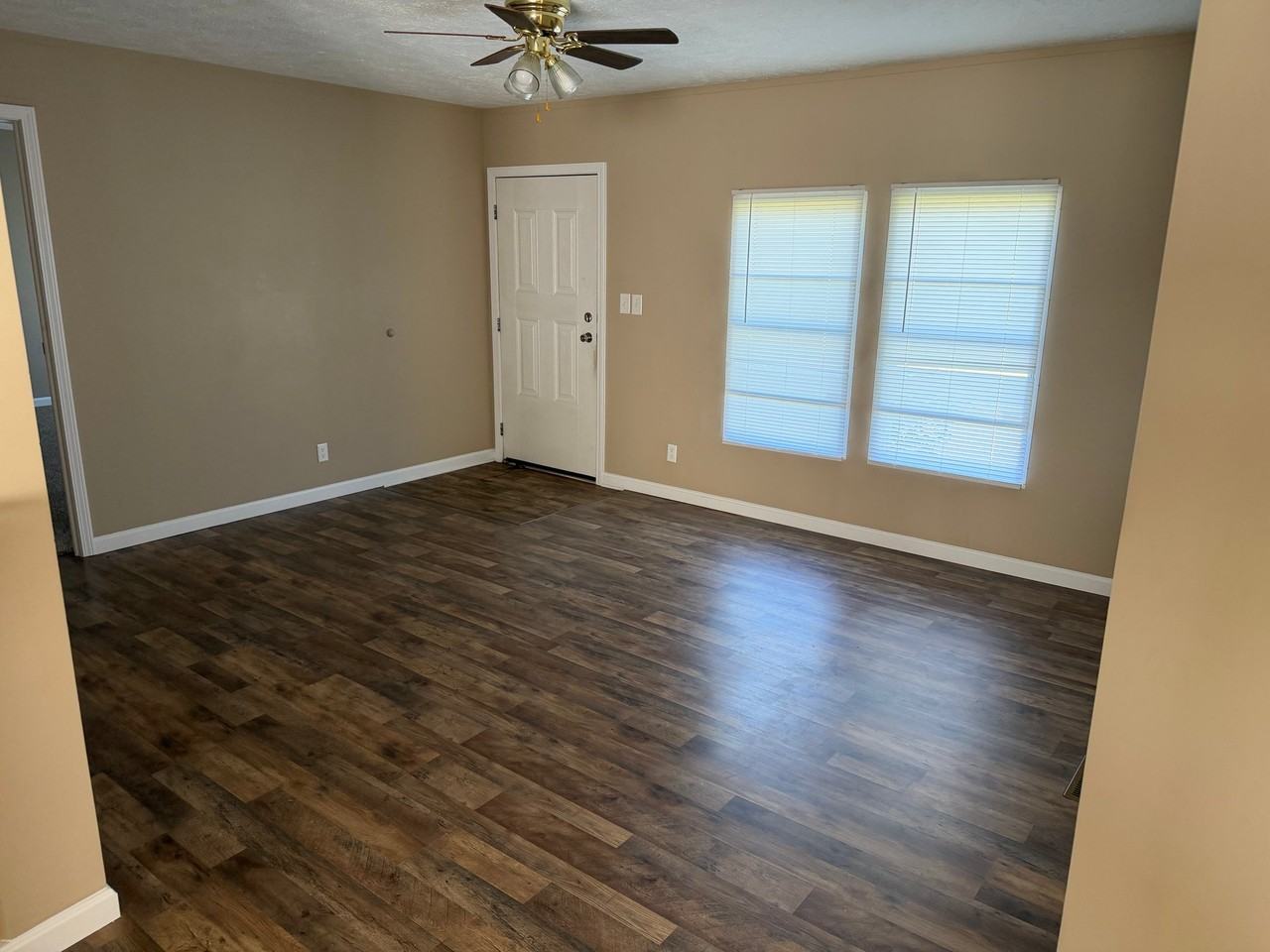 764 Medley Dr - Photo 6 of 14
