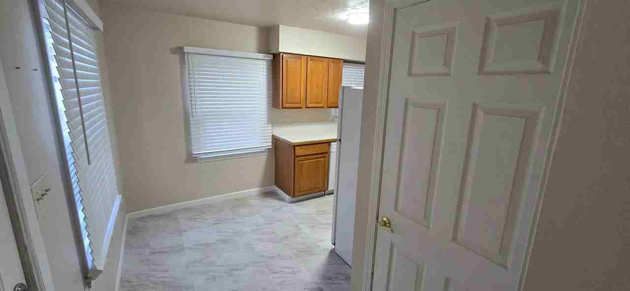 2112 Patterson Rd - Photo 3 of 19