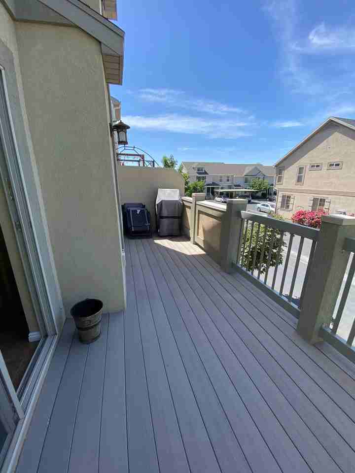 1041 Independence Ave - Photo 6 of 13