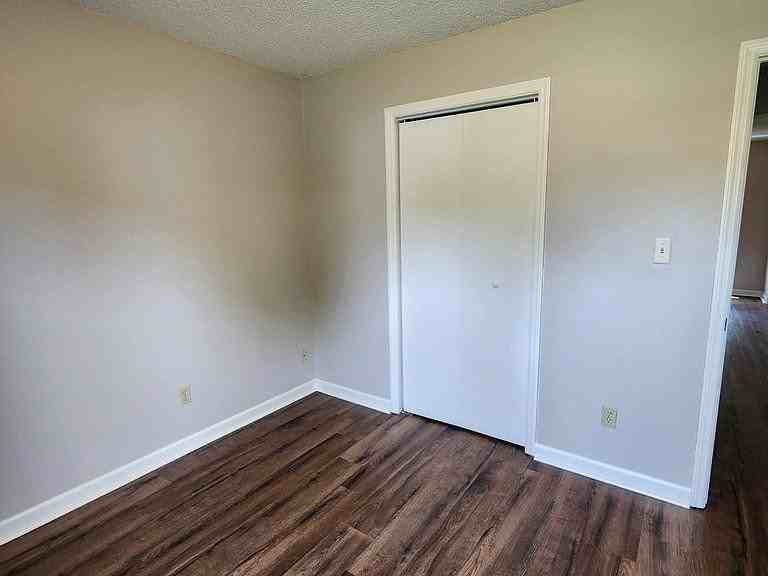 2036 Merle Ln - Photo 2 of 14