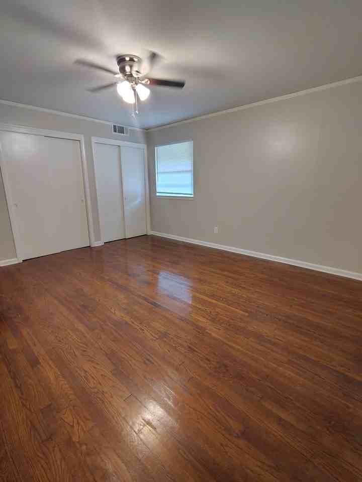 5688 Hilltop Rd - Photo 5 of 13