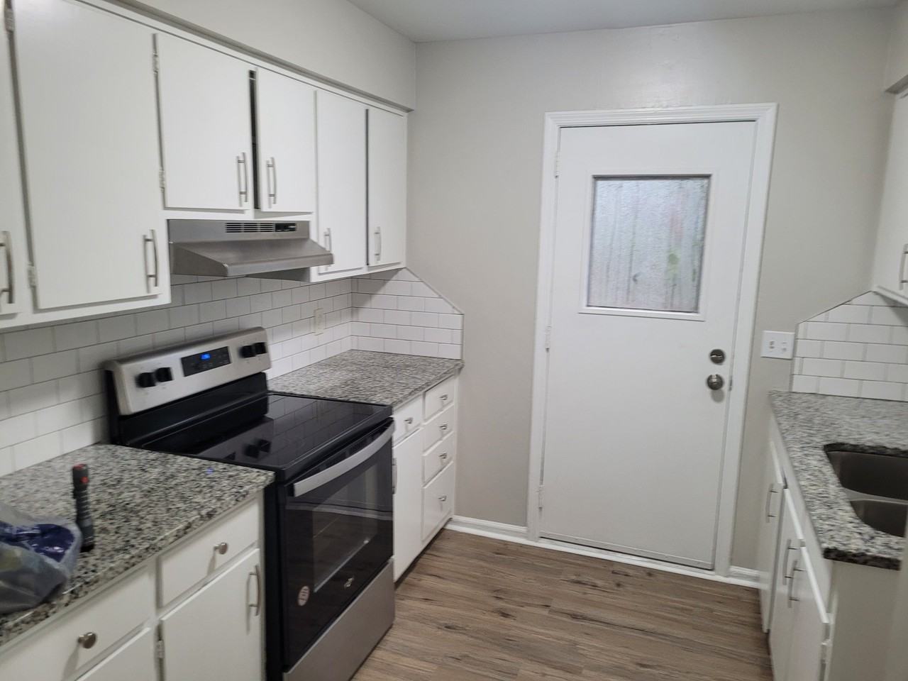 1711 Floyd Rd - Photo 4 of 16