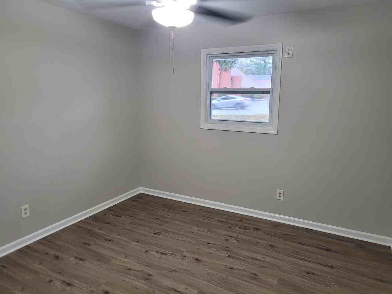 1711 Floyd Rd - Photo 6 of 16