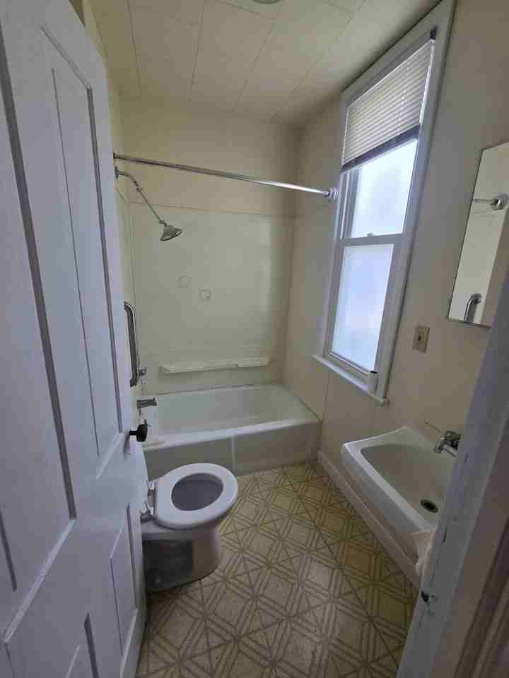 437 George St #1 - Photo 2 of 17