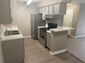 10901 Meadowglen Ln - Photo 1 of 1