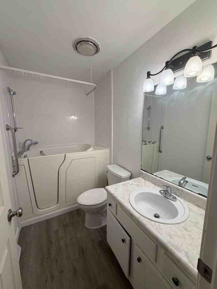 6420 Western Ave - Photo 4 of 8
