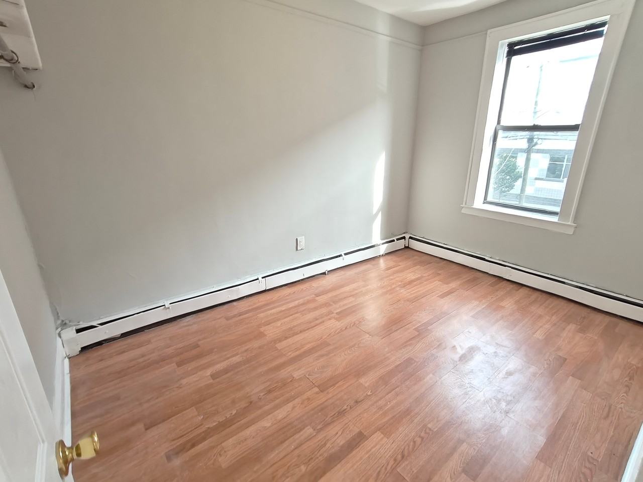115 Grafton Ave #3 - Photo 3 of 5