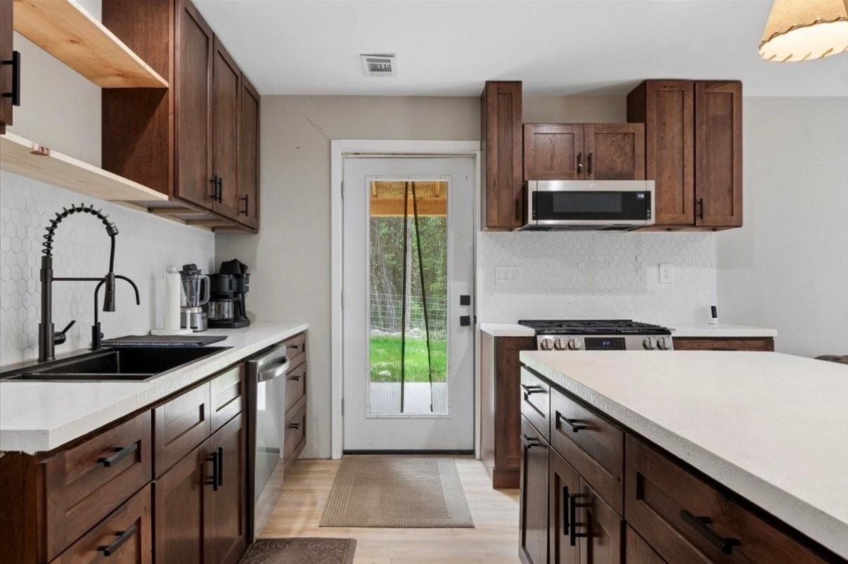 352 Whitetail Meadow Rd #1 - Photo 4 of 11