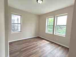 featured image of 279 Goldsmith Ave #B2