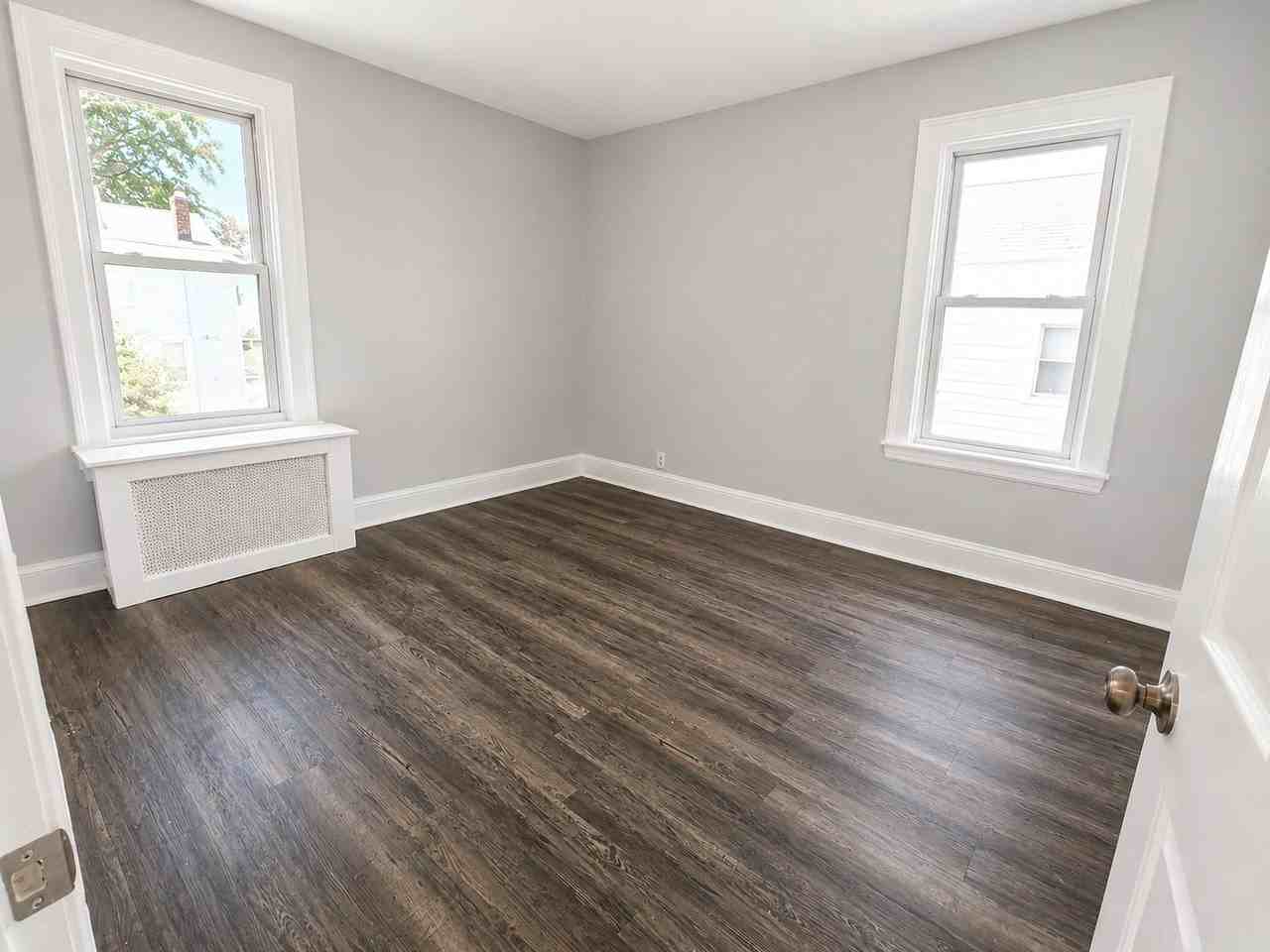 381 Leslie St #2 - Photo 2 of 10