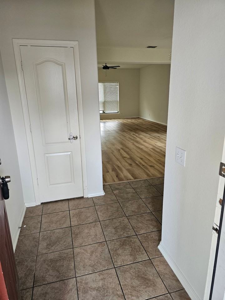 6114 Pecan Tree - Photo 2 of 20