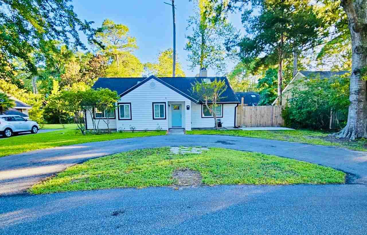 1126 Morning Glory Ct - Photo 2 of 20